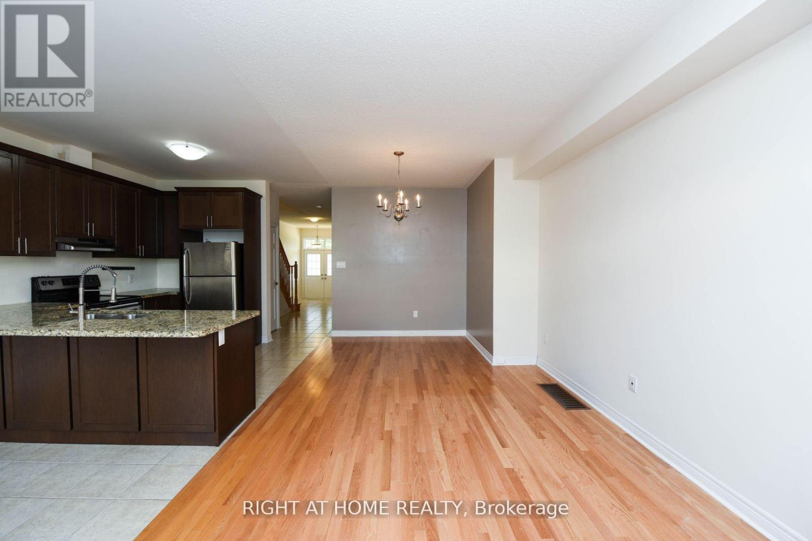 Townhouse at 245 SARAH CLINE DRIVE, Oakville
