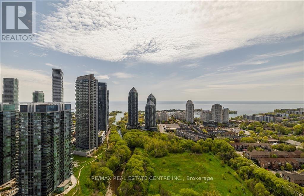 Apartment at 933 - 165 LEGION ROAD N, Toronto