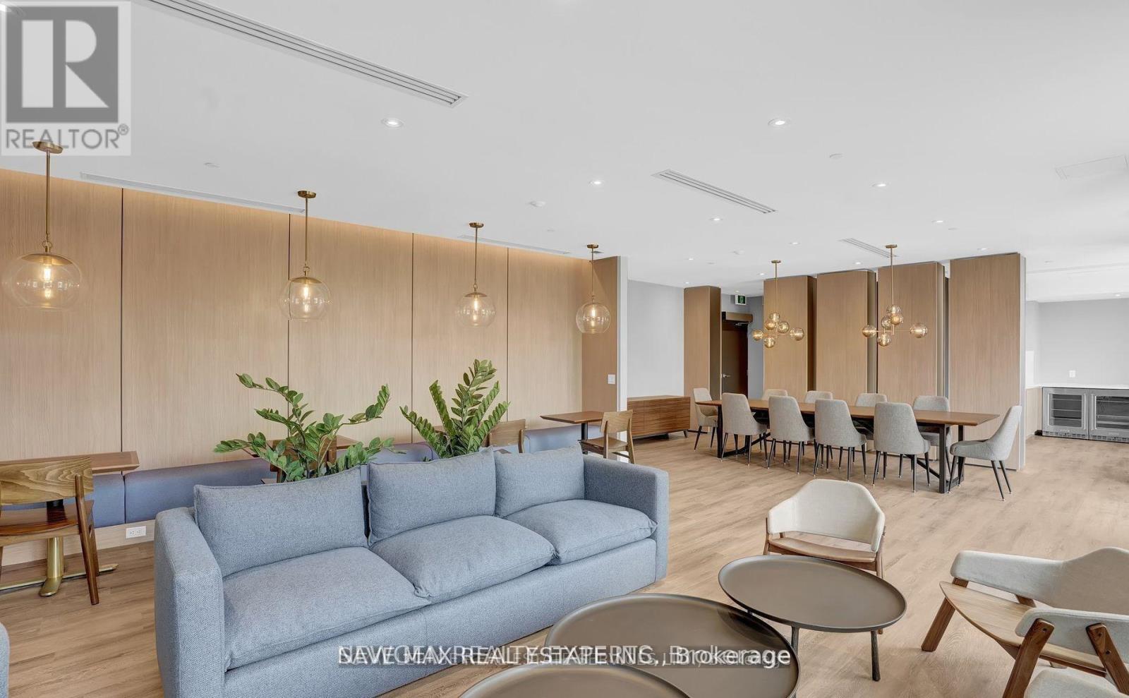 Apartment at 112 - 1440 CLARRIAGE COURT, Milton