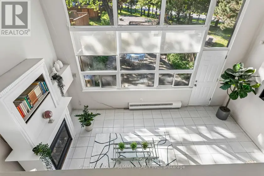 Townhouse at 211 - 180 MISSISSAUGA VALLEY BOULEVARD, Mississauga