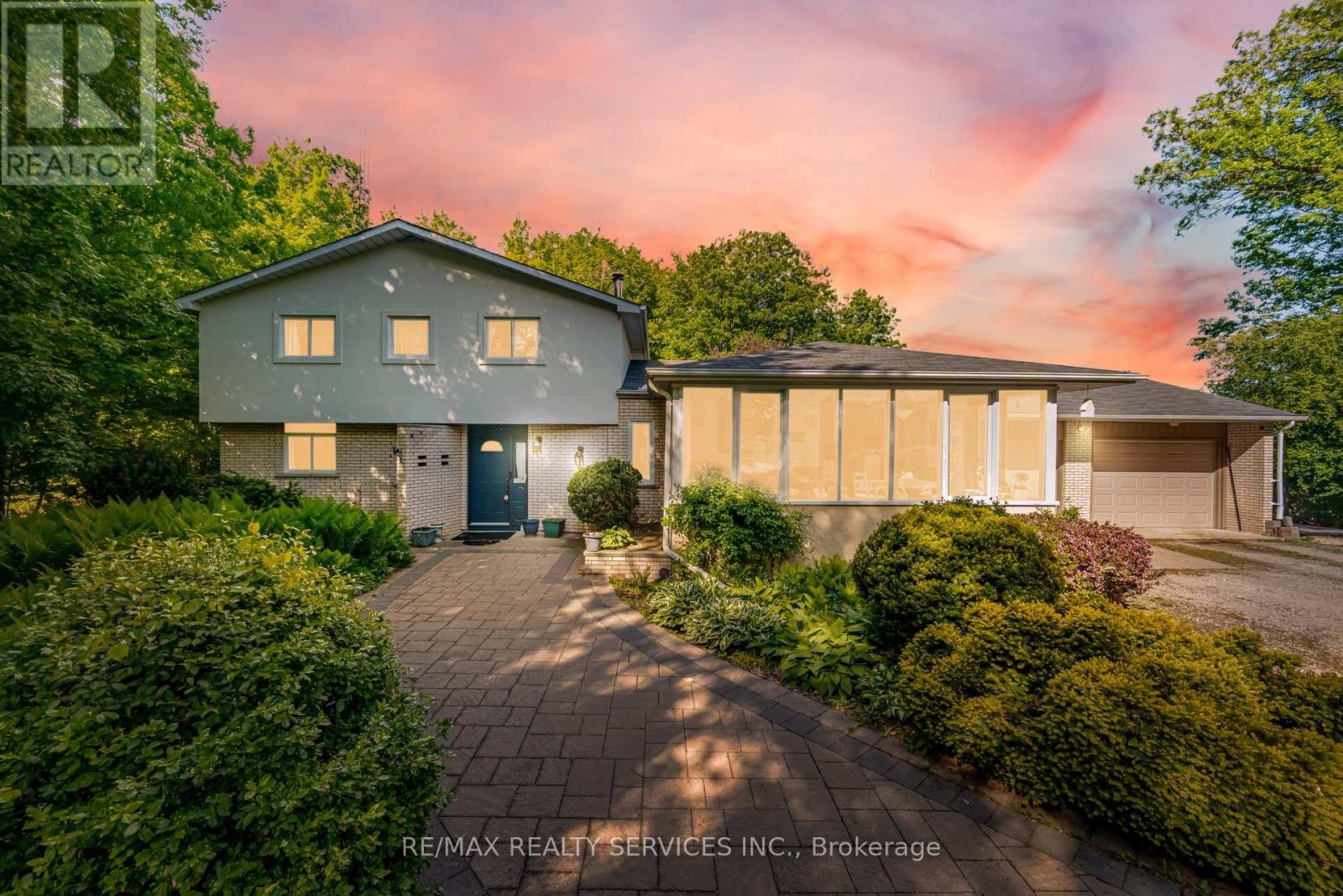 Detached at 14411 INNIS LAKE ROAD, Caledon