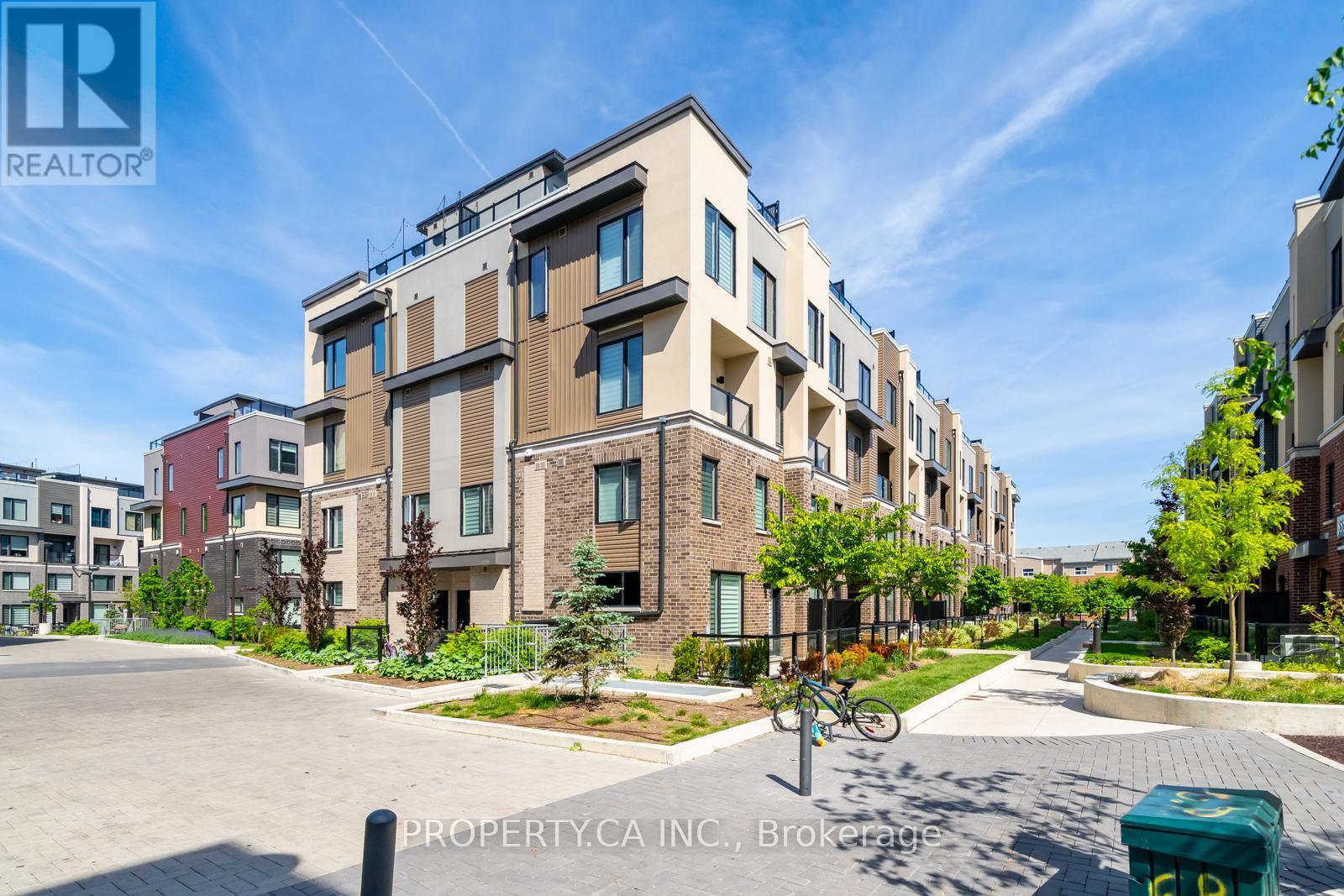 Townhouse at 16 - 3550 COLONIAL DRIVE, Mississauga