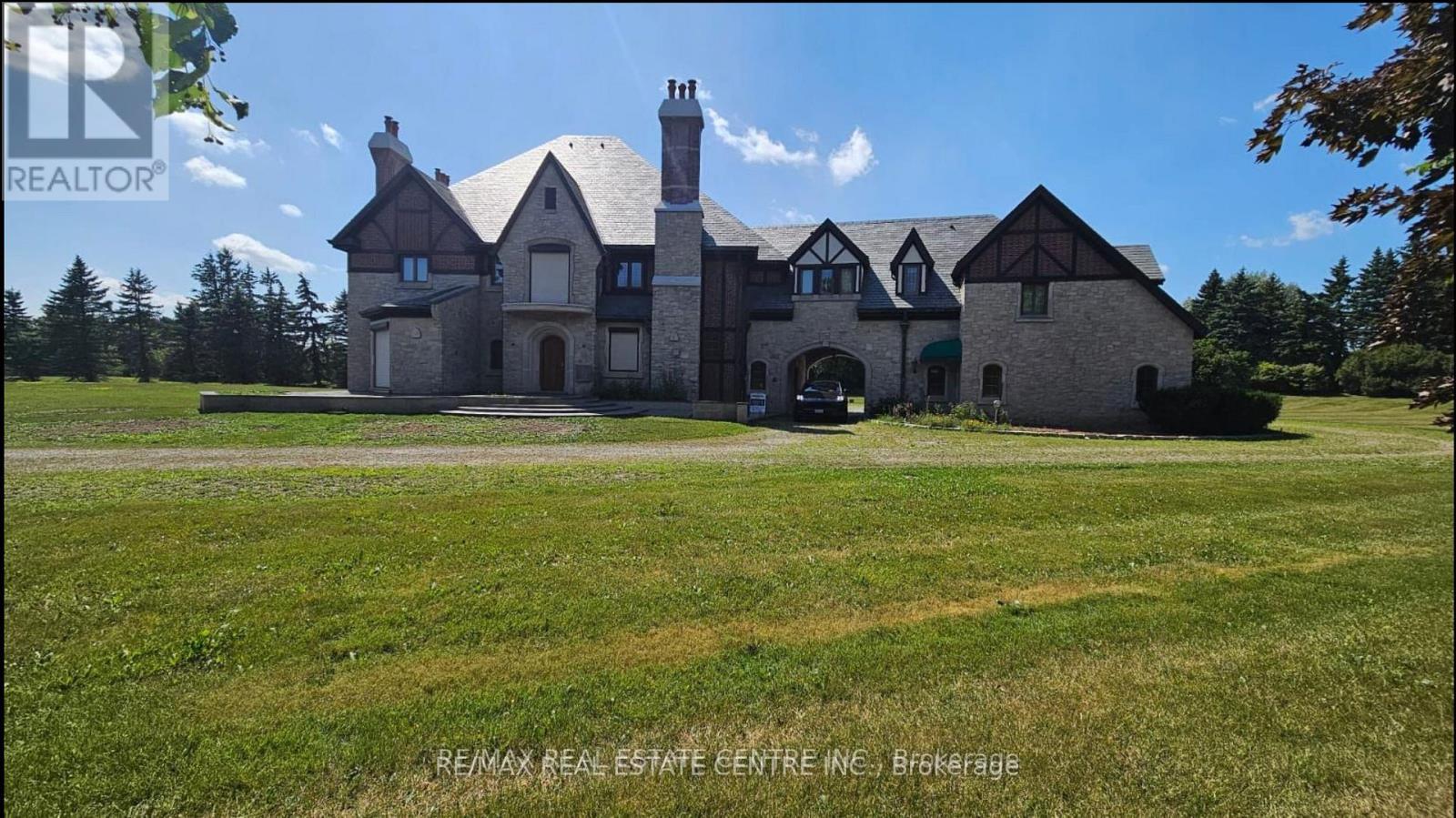 Detached at 2 EDGEFOREST DRIVE, Brampton (Toronto Gore Rural Estate)