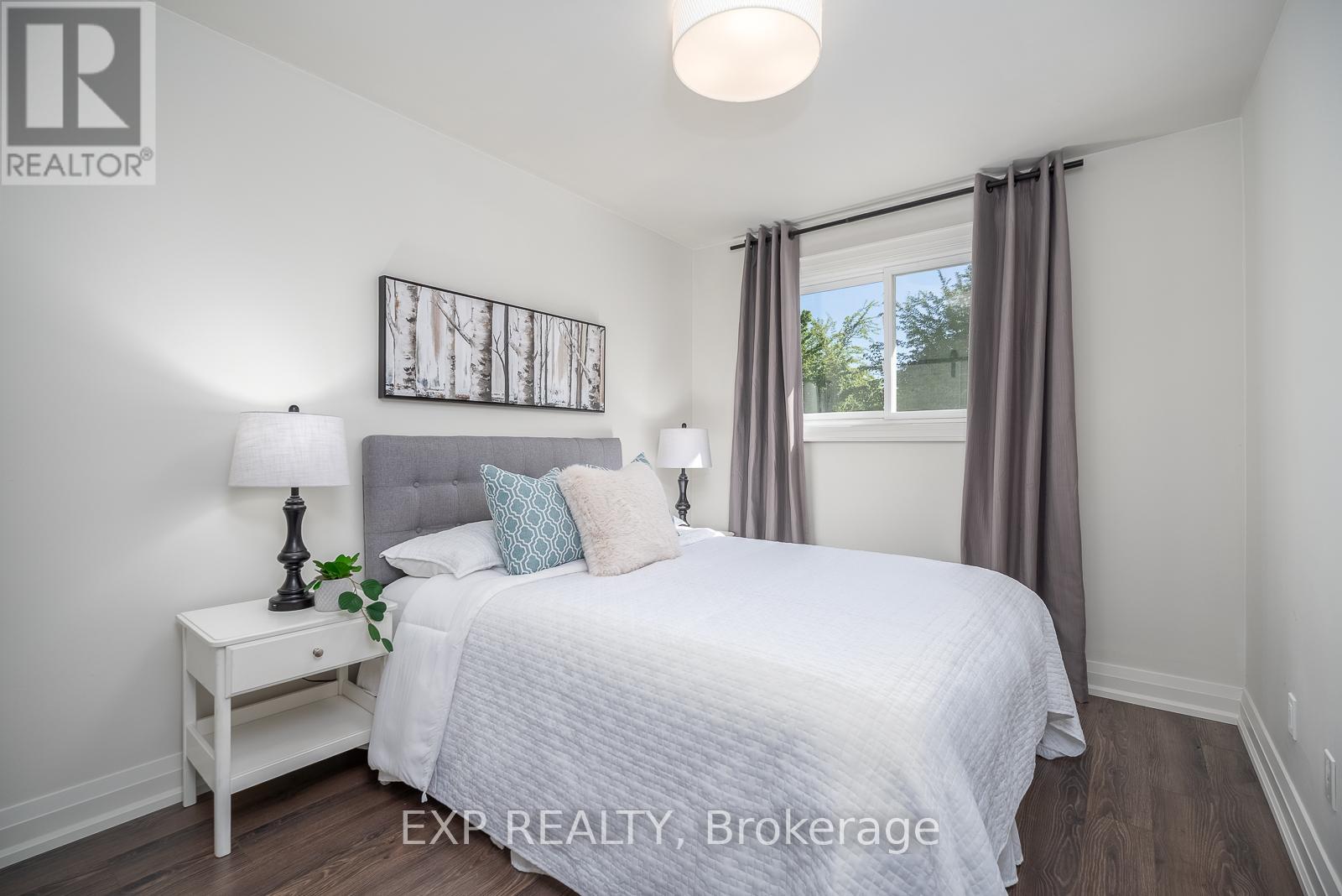 Semi-Detached/Link at 1856 BONNYMEDE DRIVE, Mississauga