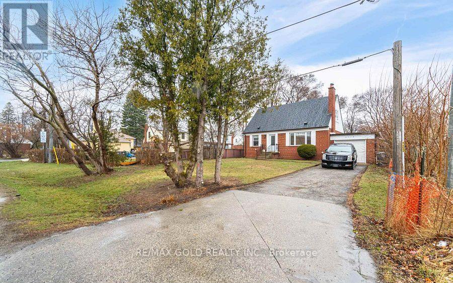 Detached at 2015 STANFIELD ROAD, Mississauga