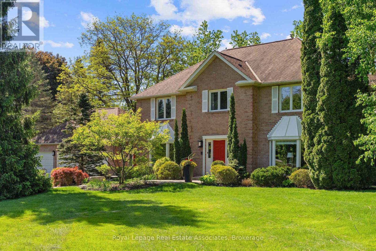 Detached at 4 WOLF CRESCENT, Caledon (Palgrave)