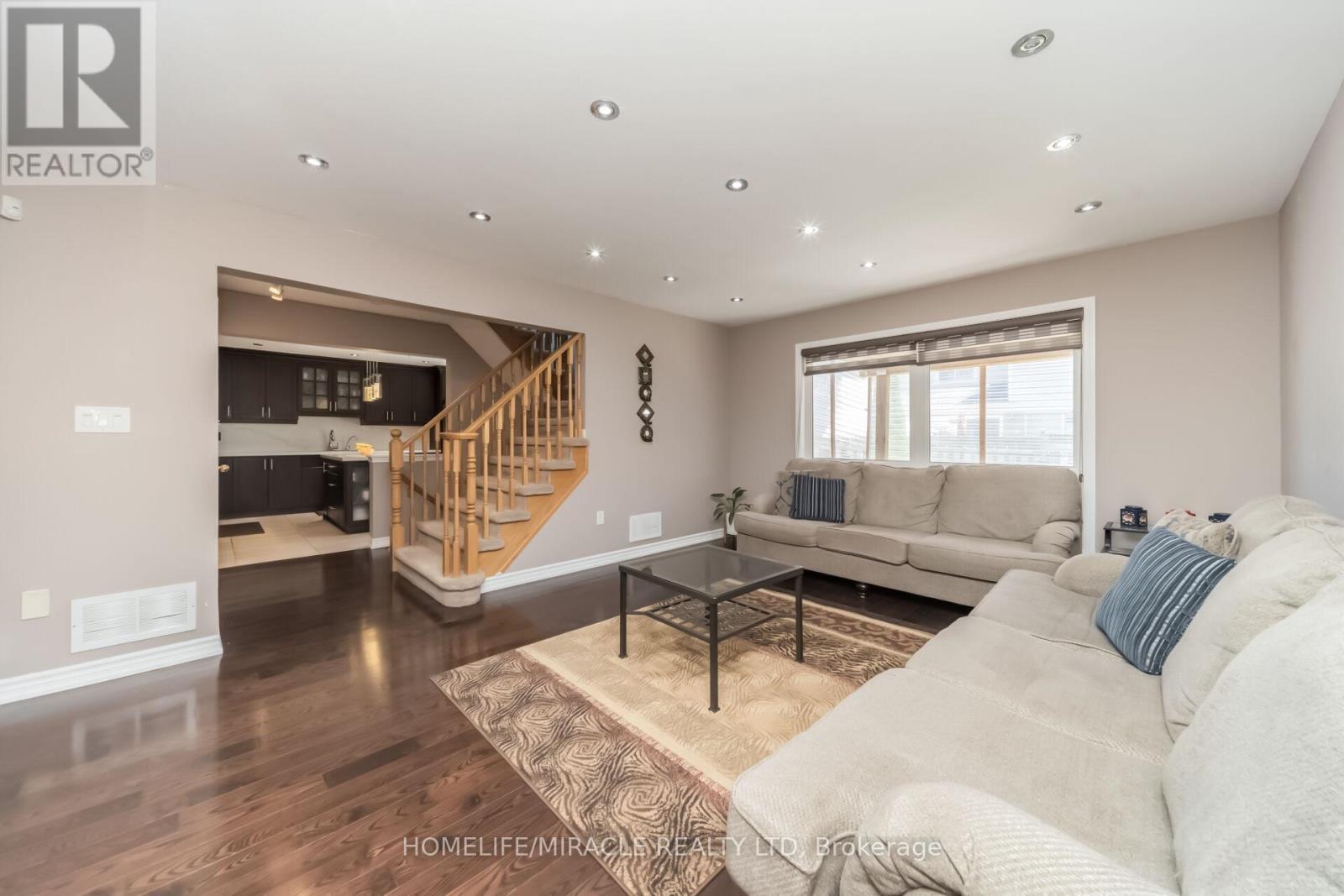Detached at 3 WHITE ROAD, Brampton