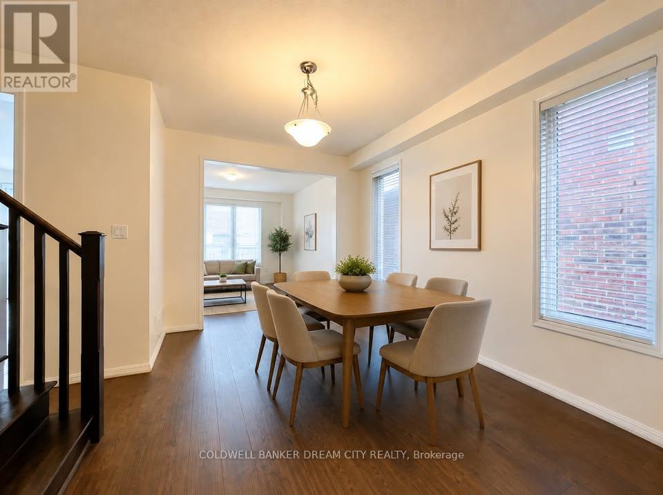 Detached at 1124 SOLOMON COURT, Milton
