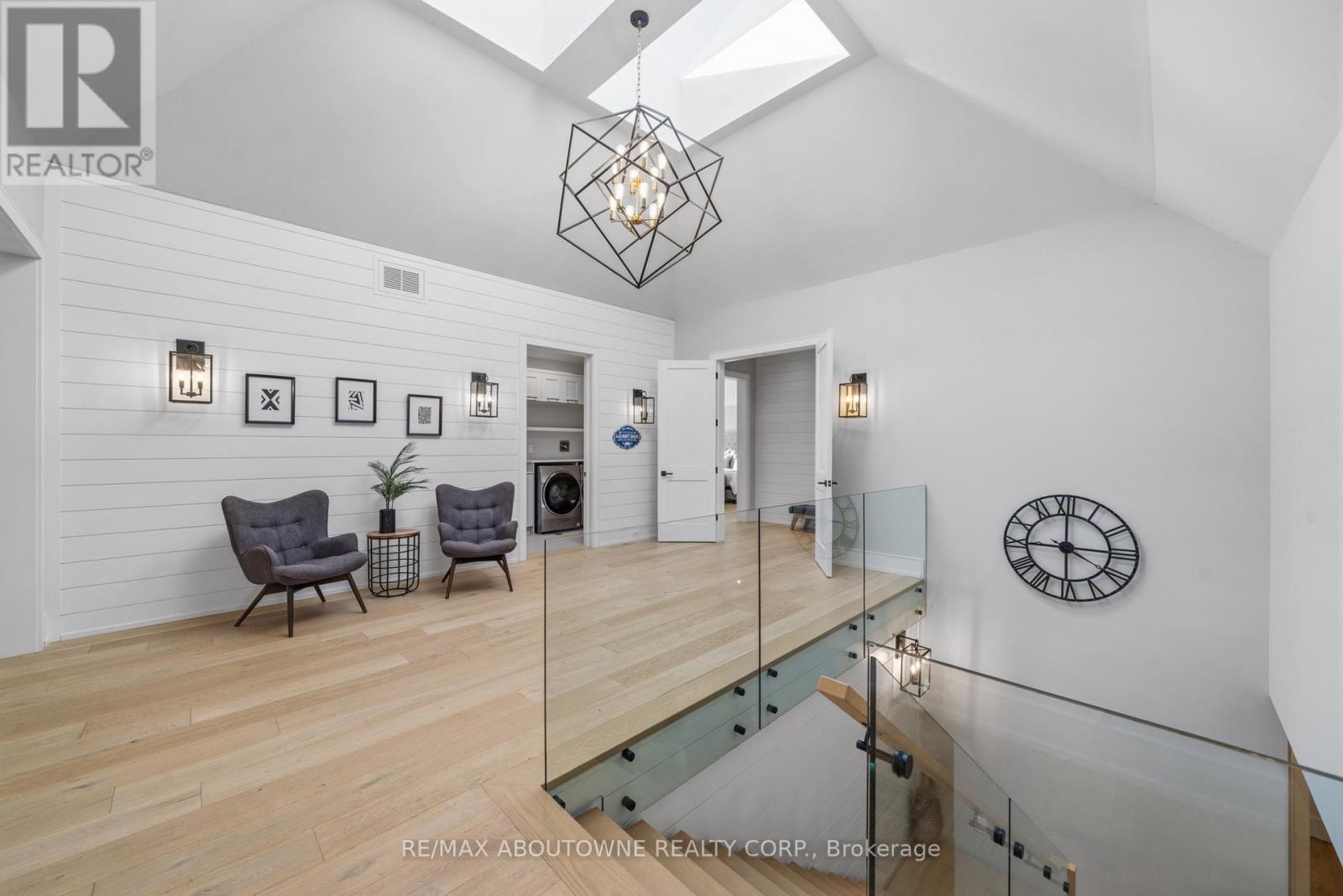 Detached at 489 LAKESHORE ROAD W, Oakville