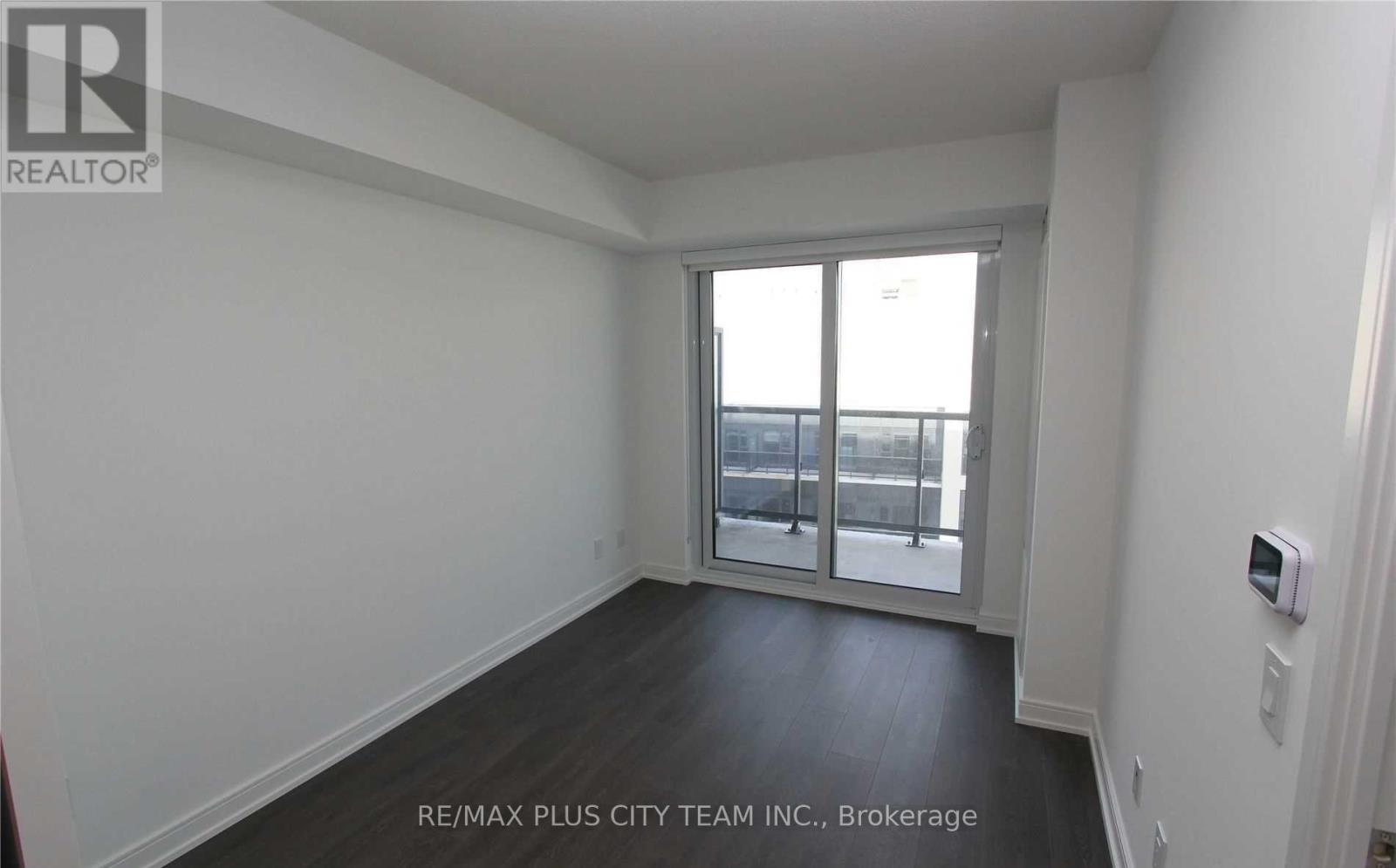 Apartment at 1007 - 30 SAMUEL WOOD WAY, Toronto