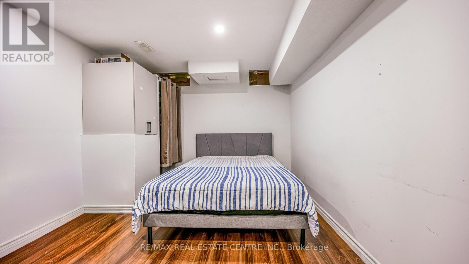 Townhouse at 590 GRANT WAY, Milton