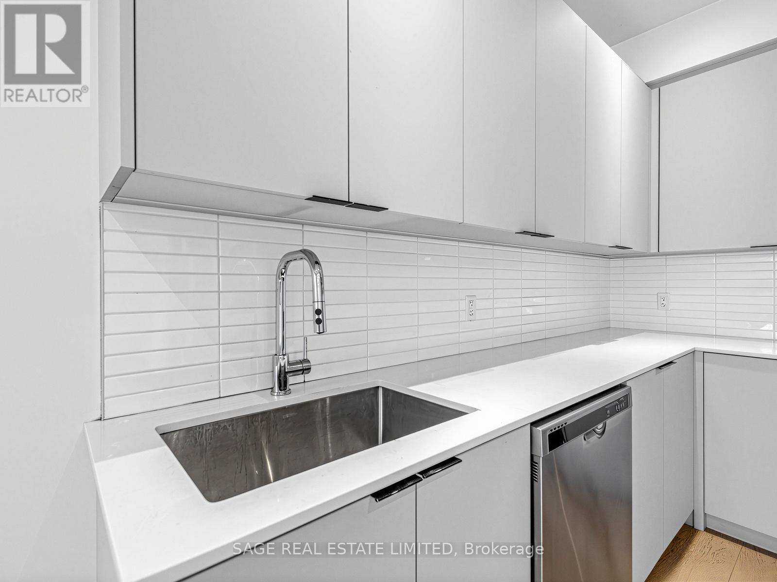 Multiplex at 1 - 909 CASTLEFIELD AVENUE, Toronto