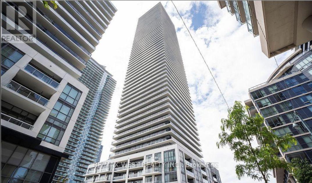 Apartment at 404 - 70 ANNIE CRAIG DRIVE, Toronto (Mimico)