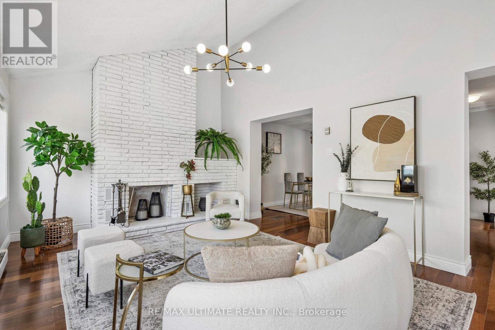 Detached at MAIN - 34 COMPTON CRESCENT, Toronto