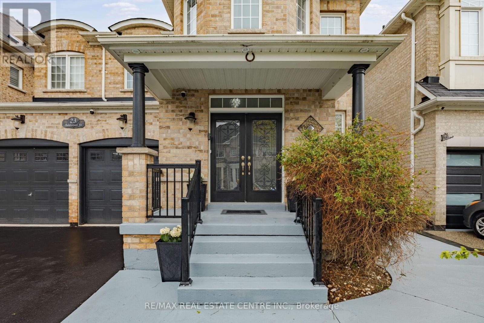 Detached at 23 ADDISCOTT STREET, Brampton
