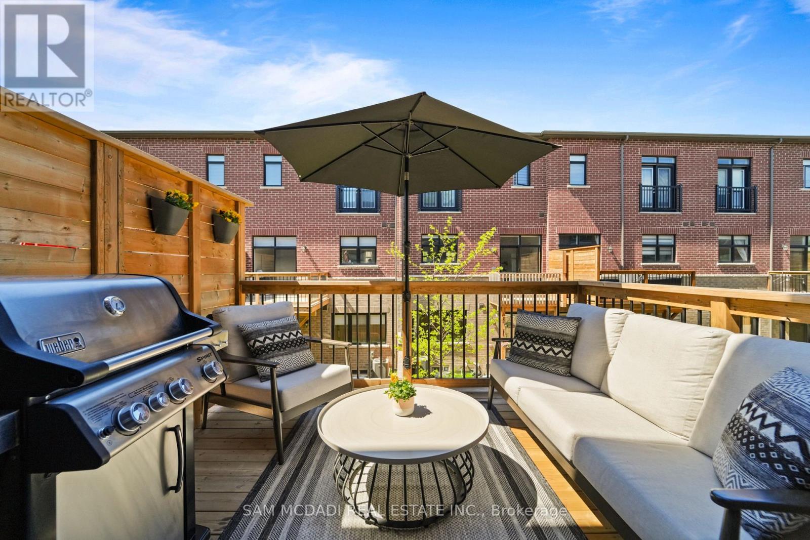 Townhouse at 1638 CRESTVIEW AVENUE, Mississauga