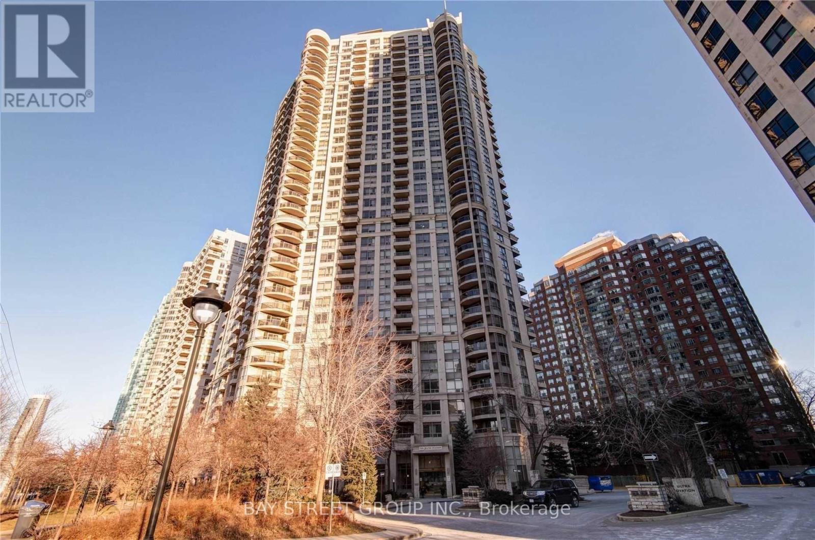 Apartment at 1913 - 310 BURNHAMTHORPE ROAD, Mississauga (City Centre)