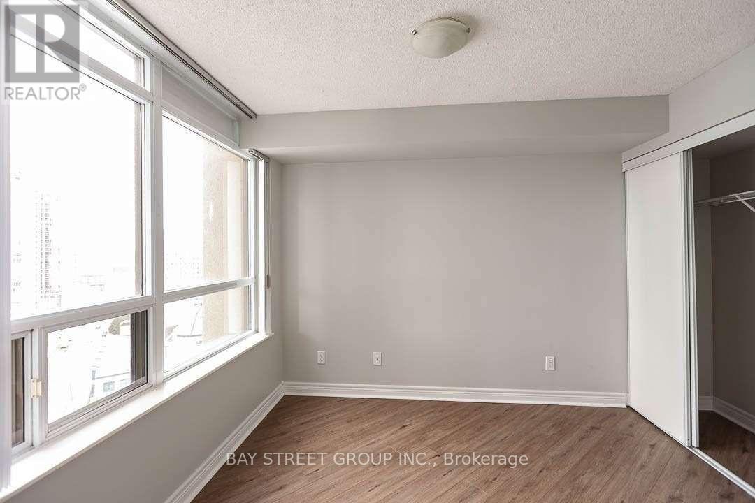 Apartment at 1913 - 310 BURNHAMTHORPE ROAD, Mississauga