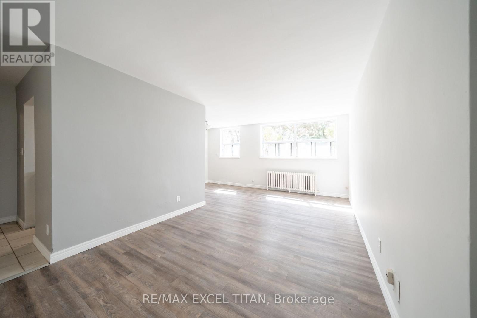 Apartment at 11 - 799 ROBINSON STREET, Burlington (Brant)