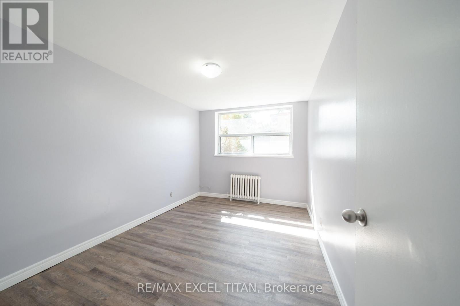 Apartment at 11 - 799 ROBINSON STREET, Burlington