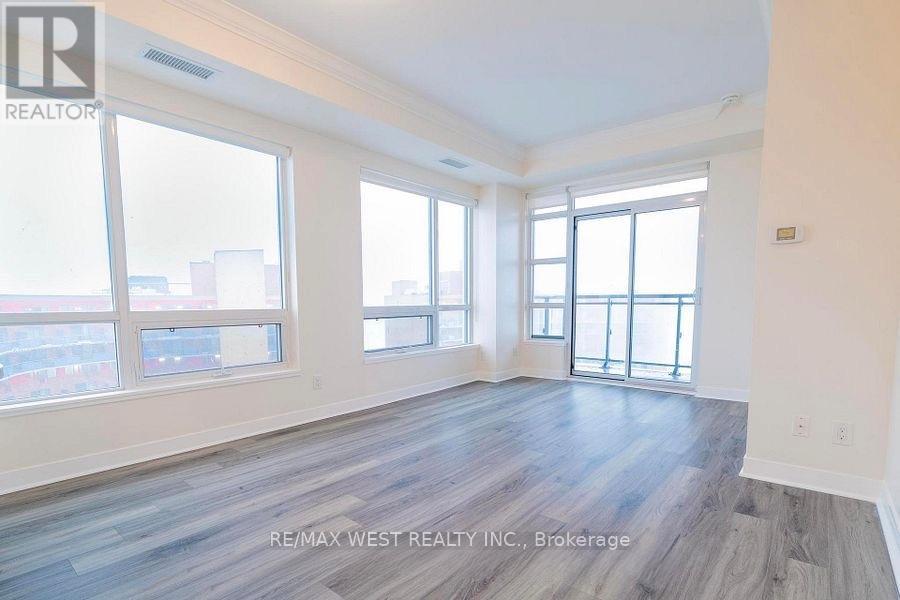 Apartment at 1402 - 840 QUEENS PLATE DRIVE, Toronto