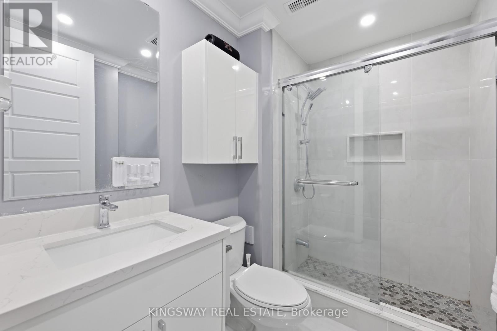 Townhouse at 20 - 975 WHITLOCK AVENUE, Milton