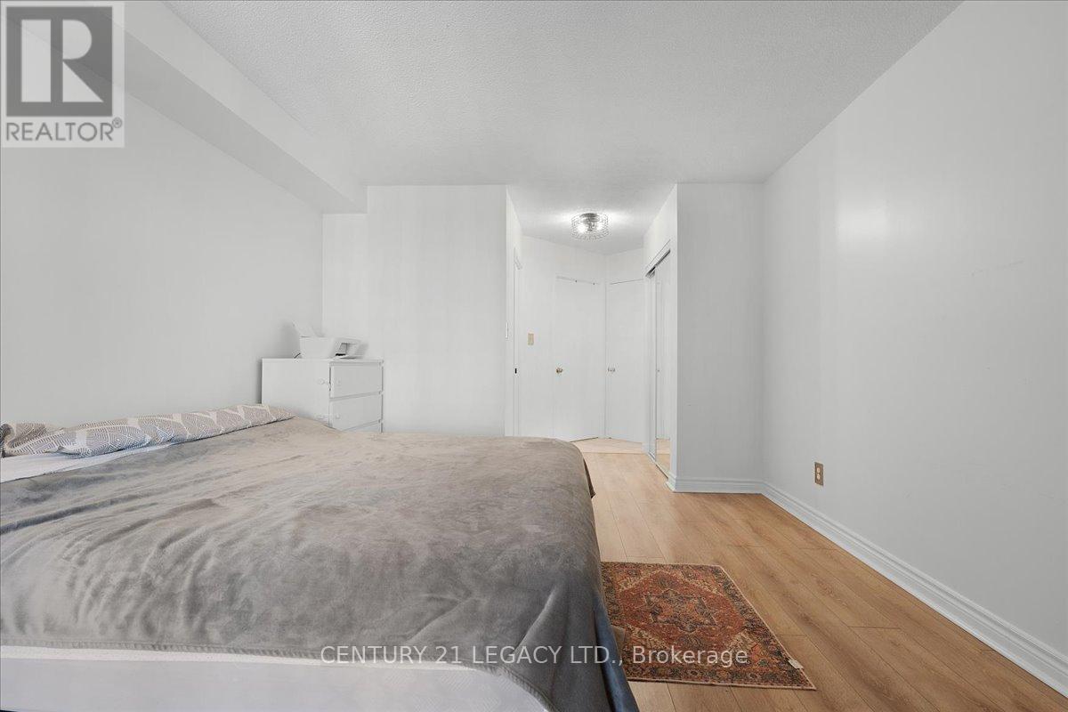 Apartment at 1207 - 2269 LAKE SHORE BOULEVARD W, Toronto