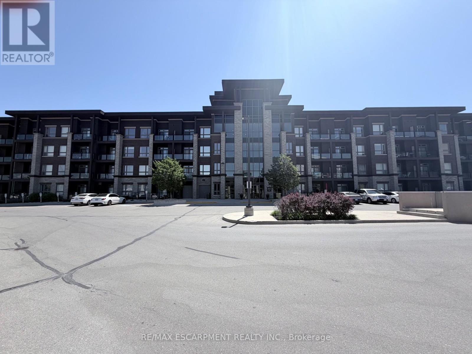 Apartment at 408 - 5010 CORPORATE DRIVE, Burlington