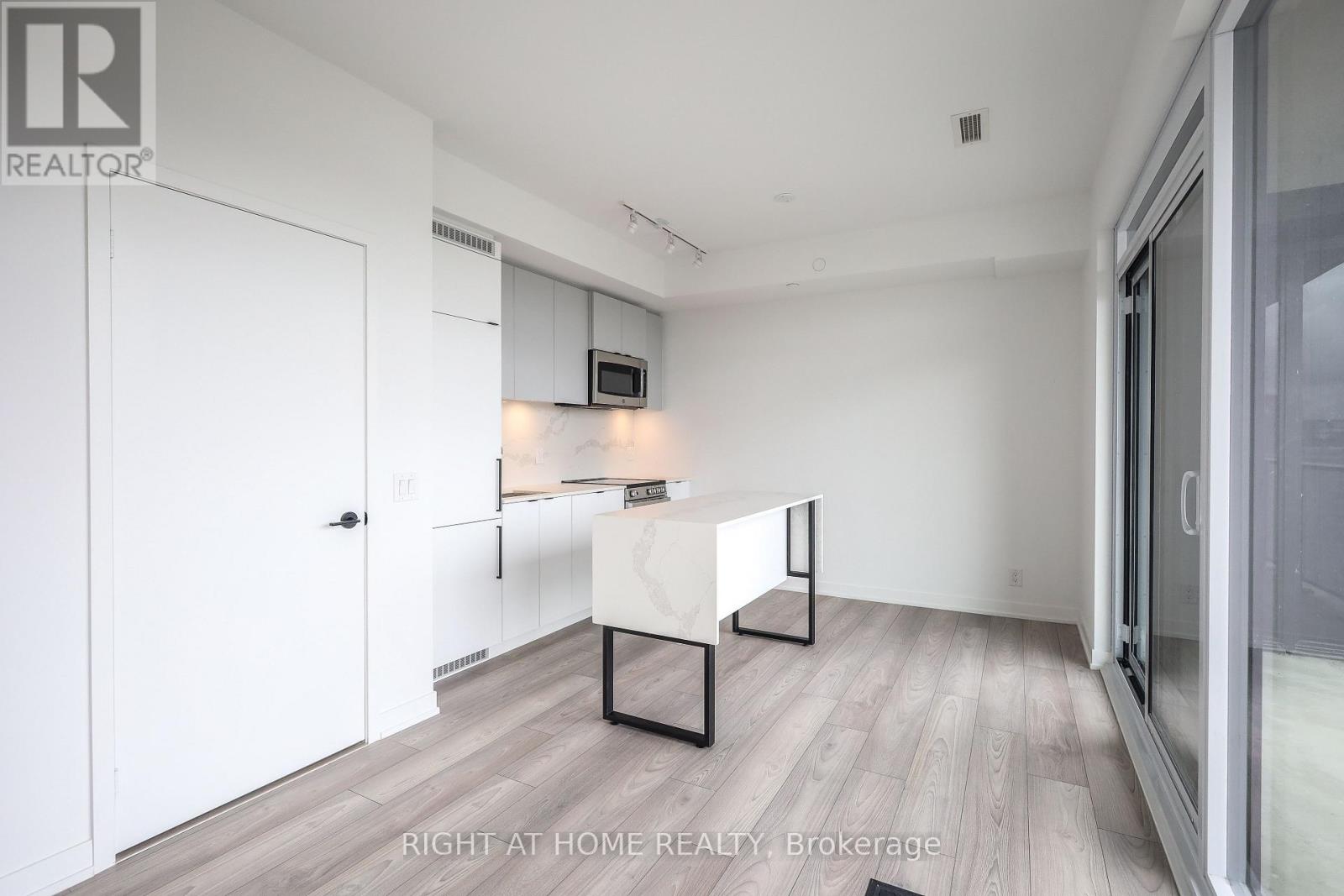 Apartment at 1608 - 285 DUFFERIN STREET, Toronto