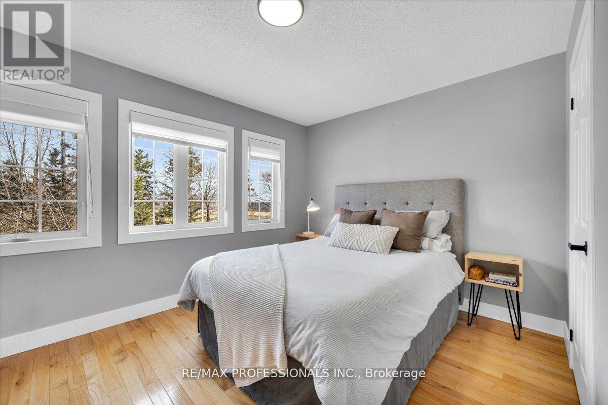 Townhouse at 514 THELMA STREET, Burlington