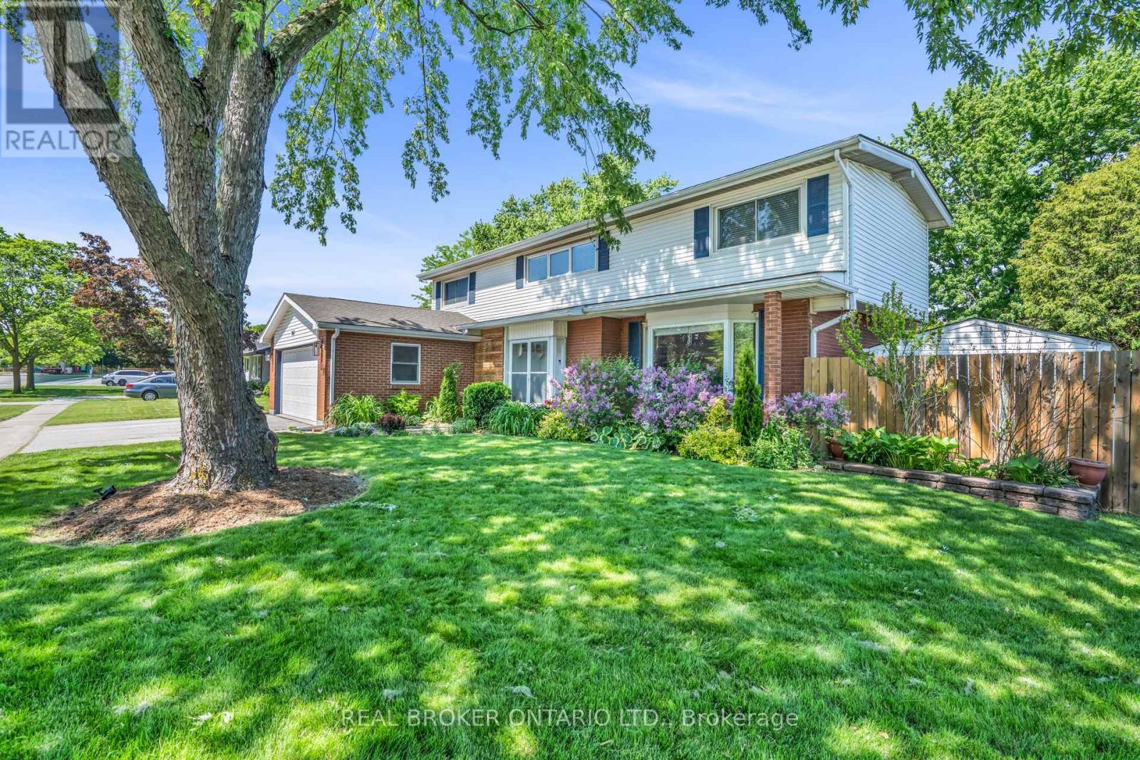 Detached at 341 APPLEBY LINE, Burlington (Appleby)