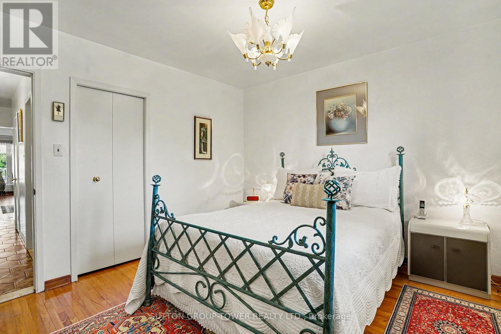 Detached at 11 KINNIE COURT, Toronto