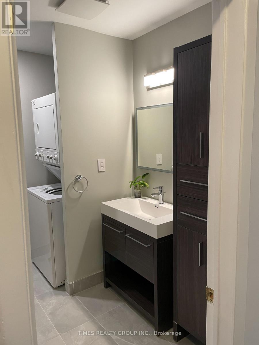 Semi-Detached/Link at MAIN - 3346 IVERNIA ROAD, Mississauga