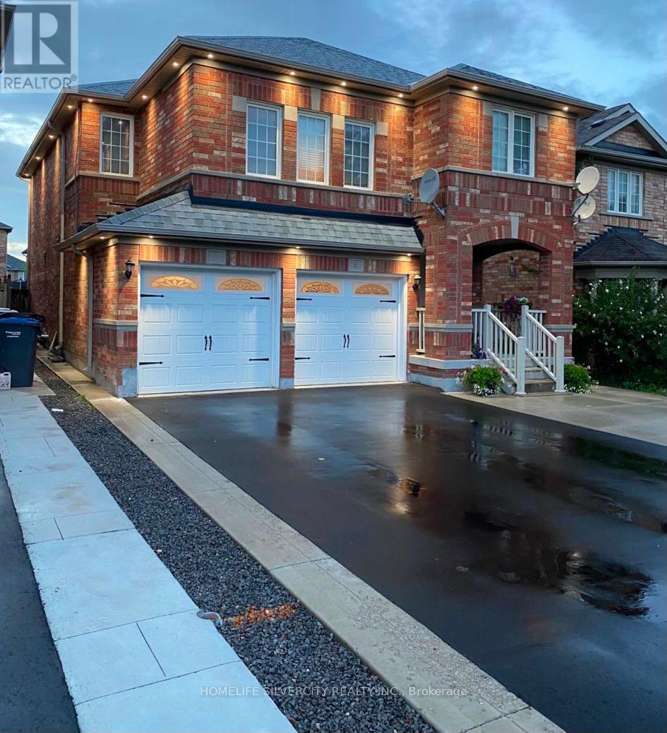 Detached at 6 SILVERBELL COURT, Brampton (Fletcher's Meadow)