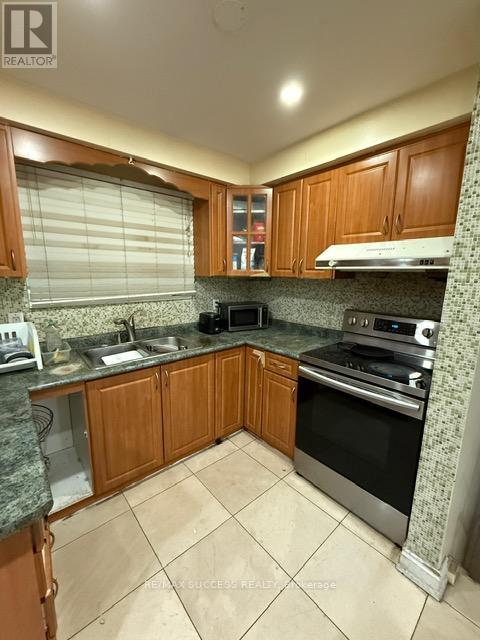 Detached at 3291 BRANDON GATE DRIVE, Mississauga