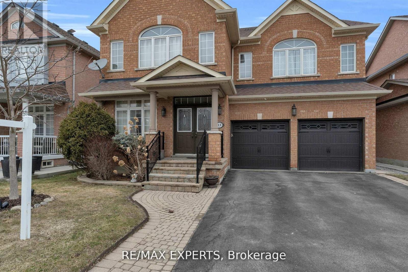 Detached at 13 VILLAGEWOOD STREET, Brampton (Bram East)