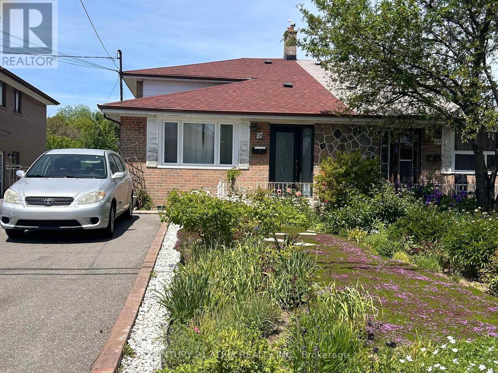 Semi-Detached/Link at LOWER - 65 NEWLIN CRESCENT, Toronto (Glenfield-Jane Heights)