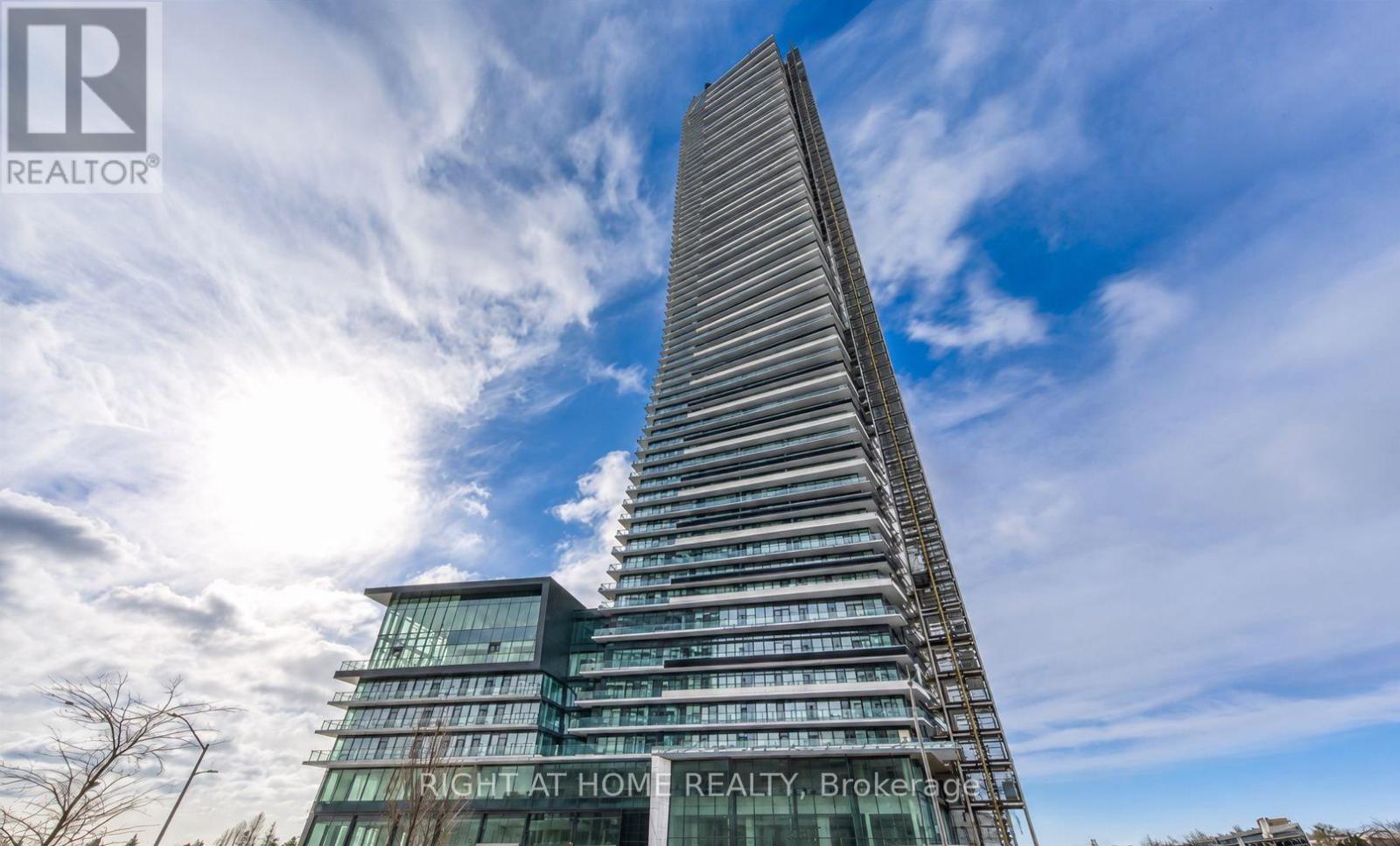 Apartment at 1507 - 448 BURNHAMTHORPE ROAD, Mississauga (City Centre)