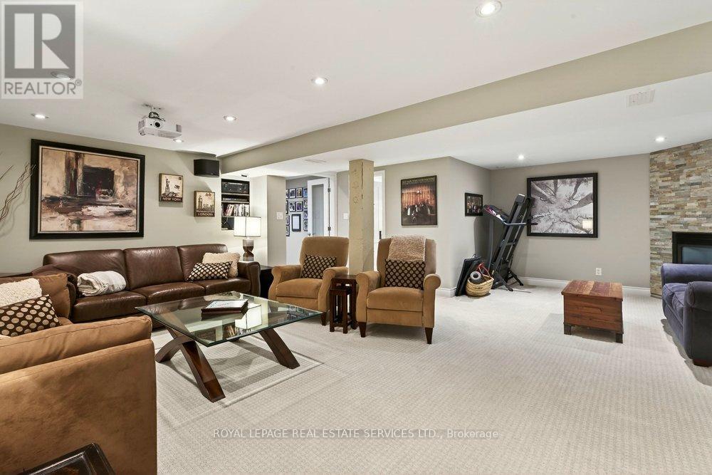 Detached at 589 ARLINGTON BOULEVARD, Burlington
