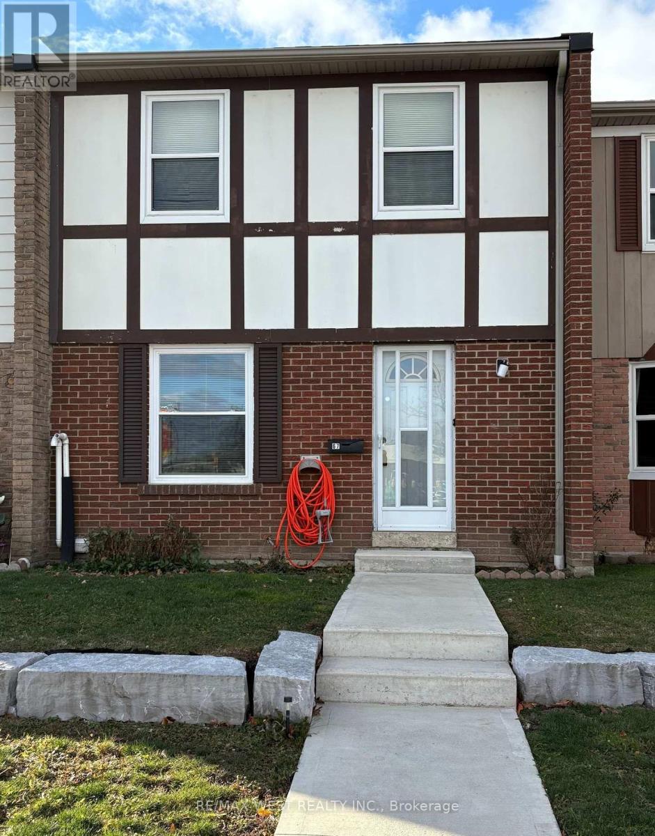 Townhouse at 67 - 900 CENTRAL PARK DRIVE, Brampton