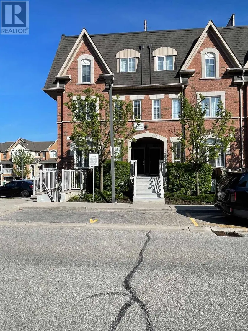Townhouse at 122 - 601 SHORELINE DRIVE, Mississauga