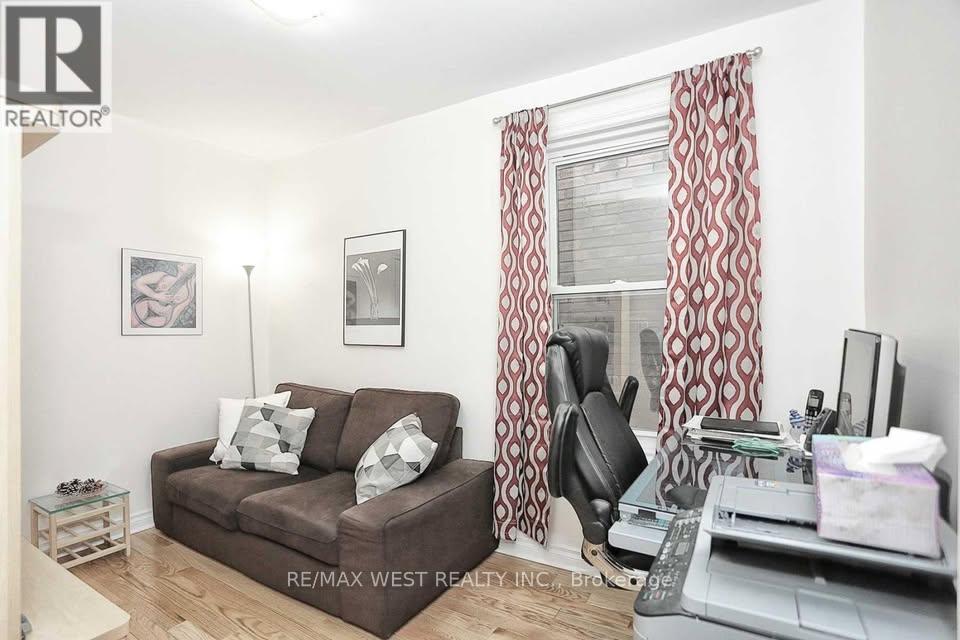 Semi-Detached/Link at 3 - 267 LAPPIN AVENUE, Toronto (Dovercourt-Wallace Emerson-Junction)