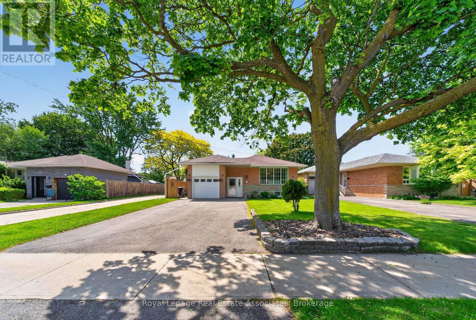 Detached at 141 THE WESTWAY, Toronto (Willowridge-Martingrove-Richview)