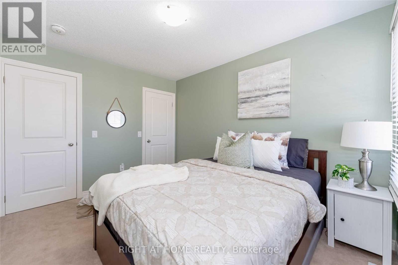 Townhouse at 41 DUFAY ROAD, Brampton