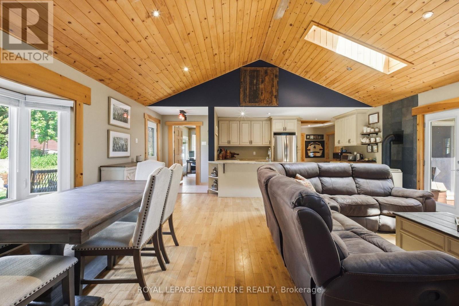 Detached at 33 OLD PAVILLION ROAD, Caledon