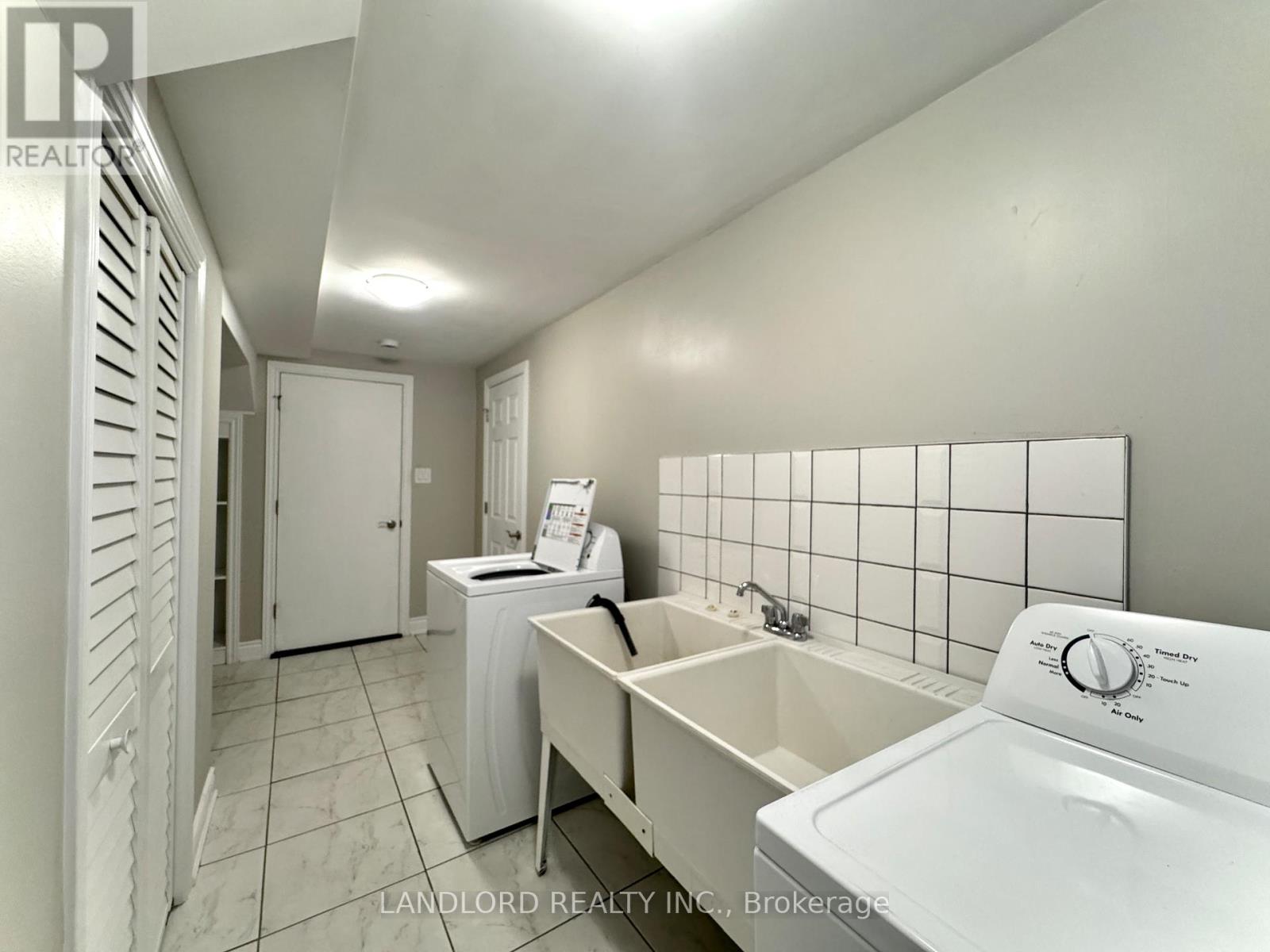 Detached at MAIN - 1130 MELTON DRIVE, Mississauga