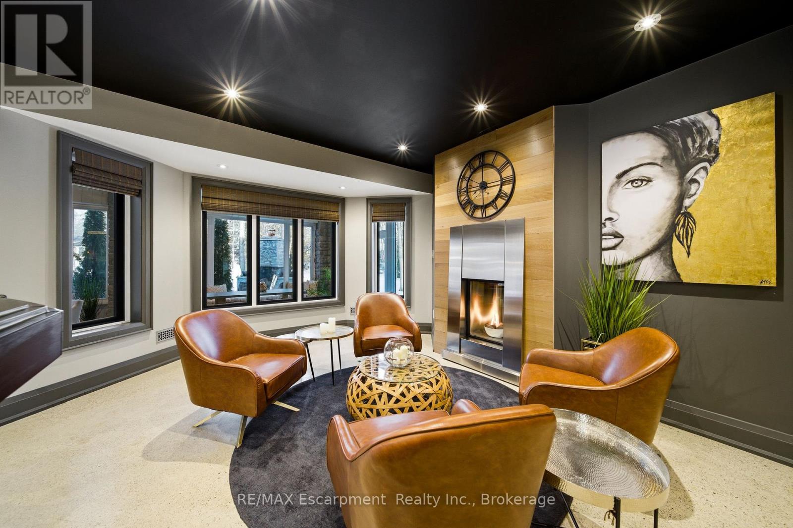 Detached at 3205 HIGHPOINT COURT, Burlington