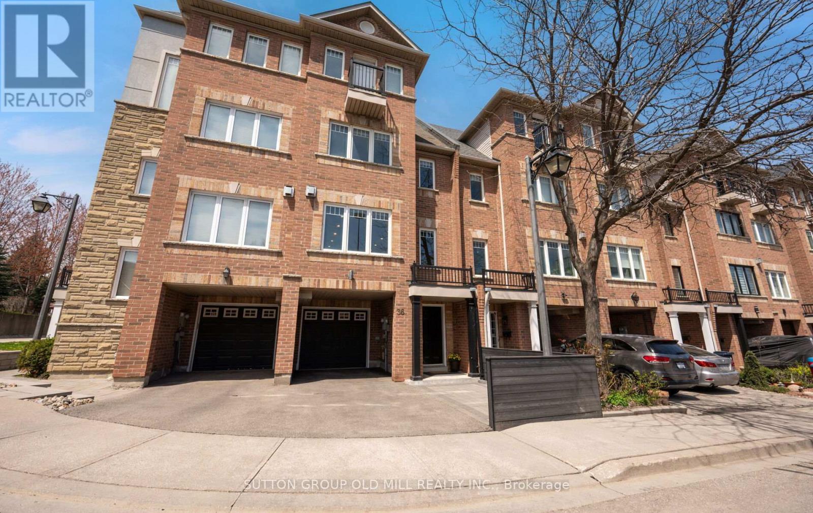 Townhouse at 36 CLOCKWORK LANE, Toronto (Stonegate-Queensway)