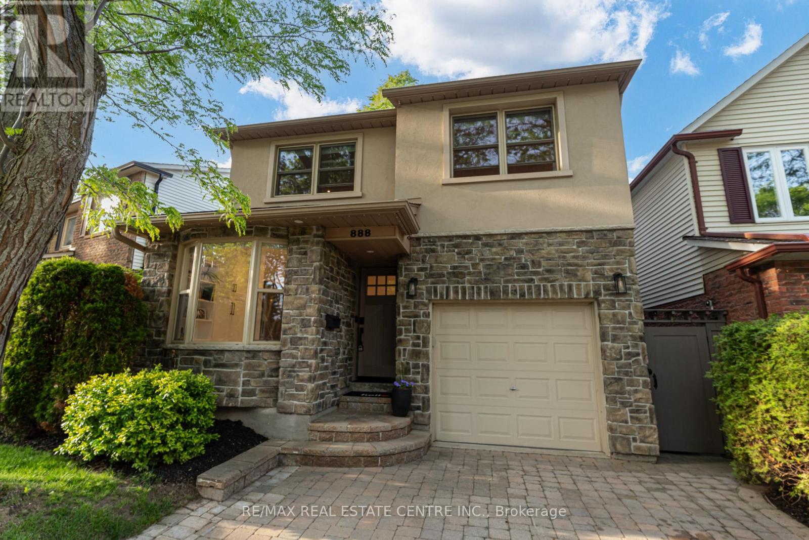 Detached at 888 SWEETWATER CRESCENT, Mississauga