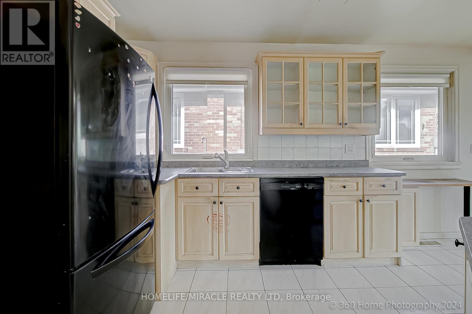 Detached at 30 FALLOWFIELD ROAD, Toronto